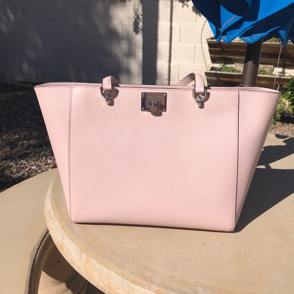 Michael Kors Tina Tote